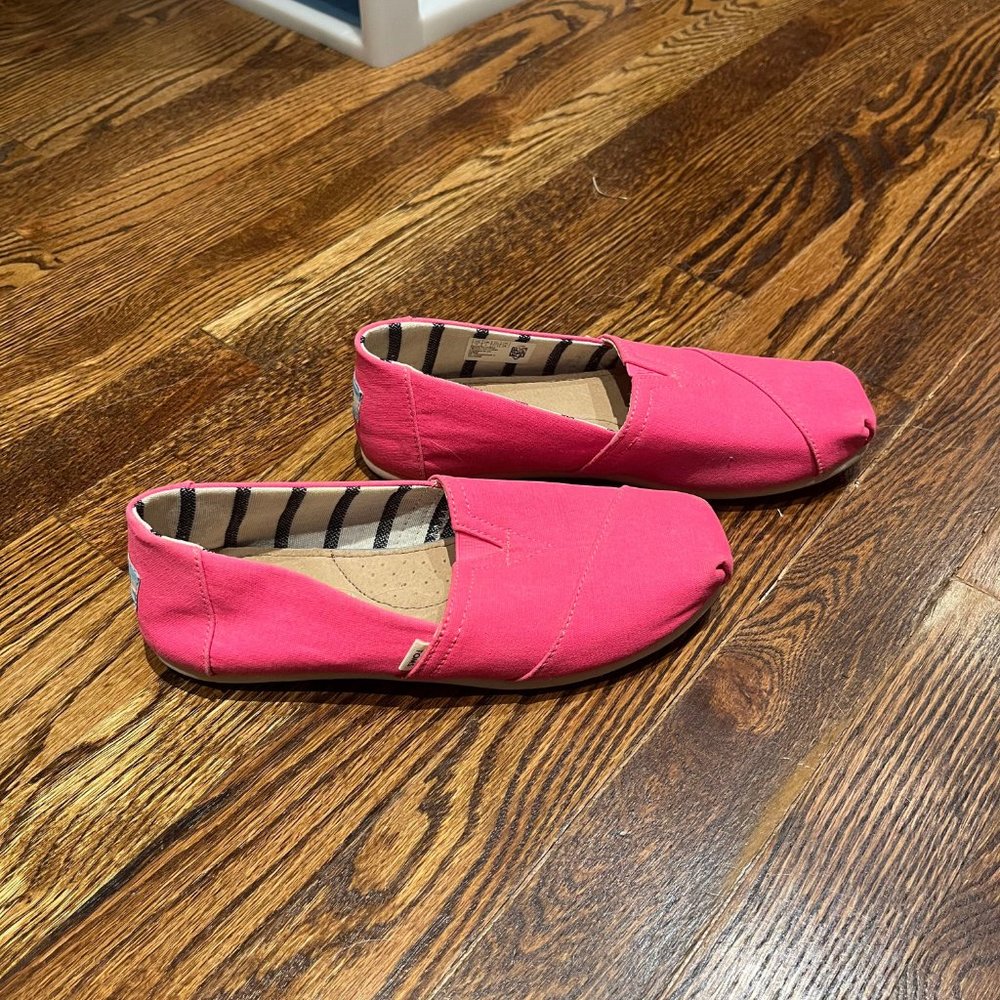 Tom's Classic Alpargata - Hot Pink  - Size 7